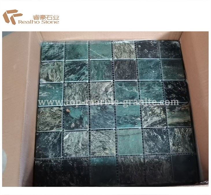 Mosaic tile